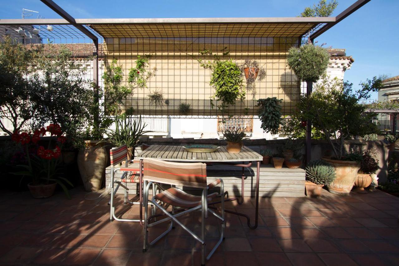 Tre Vie Apartment Con Terrazzo Giardino Pensile CTA Exterior photo