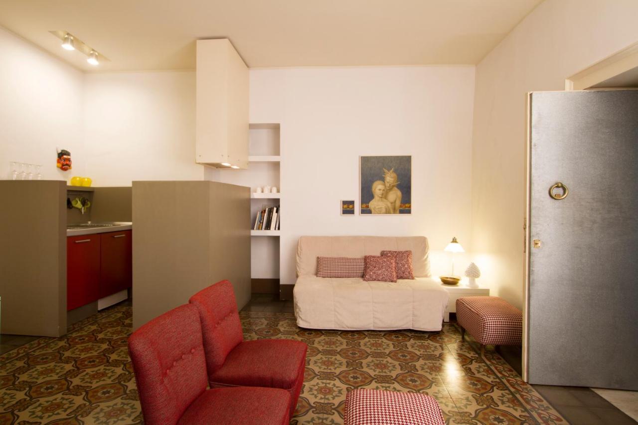 Tre Vie Apartment Con Terrazzo Giardino Pensile CTA Exterior photo