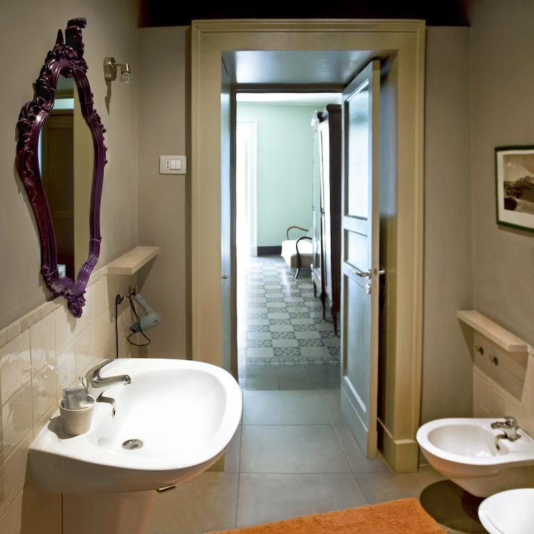 Tre Vie Apartment Con Terrazzo Giardino Pensile CTA Room photo